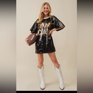 Touchdown Time GameDay Sequined Tunic. Fully lined and very comfy!